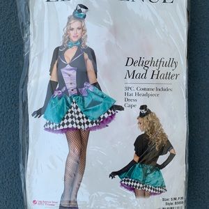 Women’s Mad Hatter Halloween Costume!
